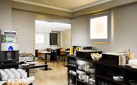 Opera Garden Hotel & Apartments